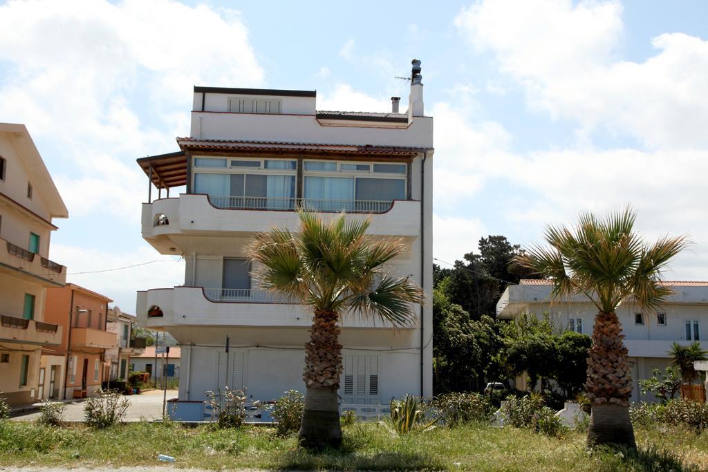 Vacanze Al Mare Patrizia'S Sweet Home Terme Vigliatore Quarto foto
